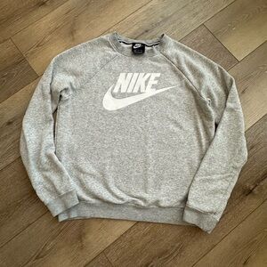 Nike Sweater